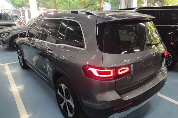 Used Mercedes-Benz GLB 2023 GLB 220 Fashion Model Exterior 2