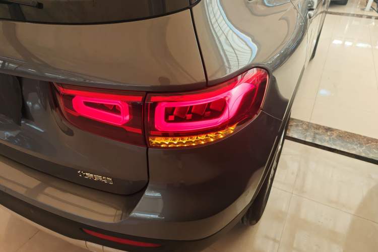 Used Mercedes-Benz GLB 2023 Refresh GLB 200 Fashion Edition Exterior 6