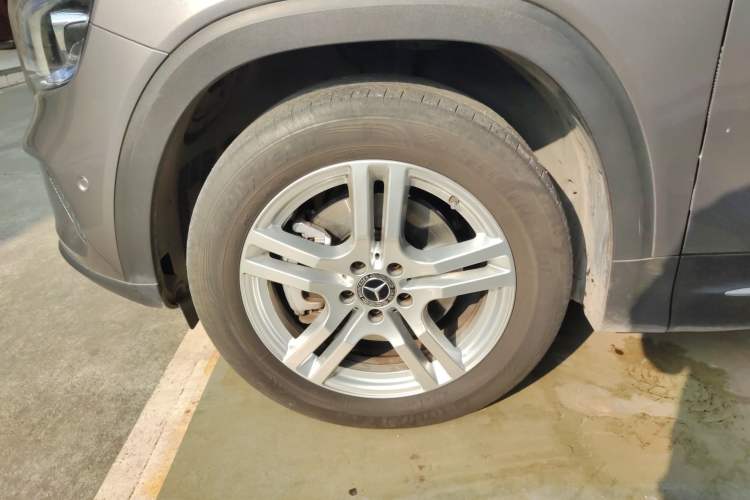 Used Mercedes-Benz GLB 2023 GLB 220 Sport Edition Exterior 7
