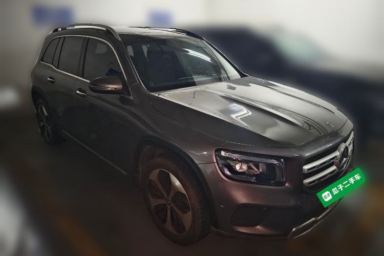 Used Mercedes-Benz GLB 2023 GLB 220 Fashion Model Front Right 45 Deg