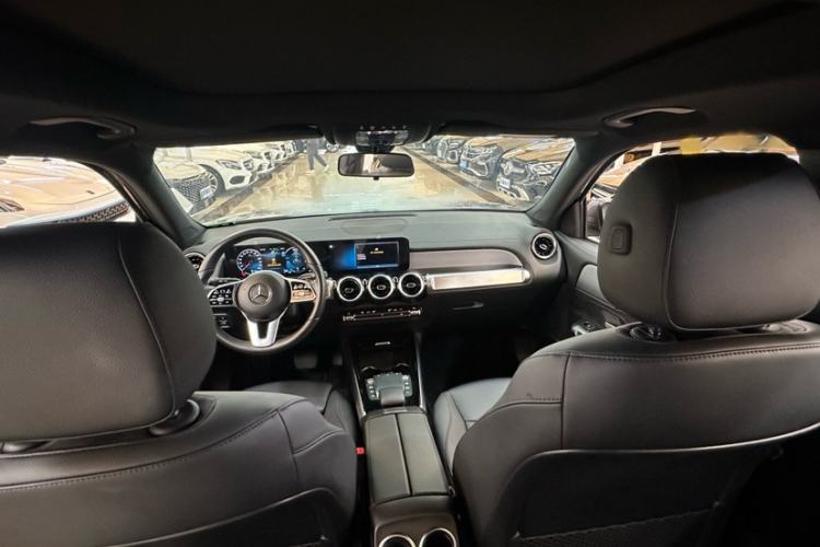 Used Mercedes-Benz GLB 2023 Refresh GLB 200 Fashion Edition Interior 1