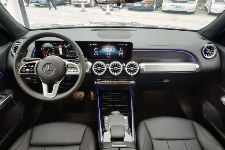 Used Mercedes-Benz GLB 2023 GLB 220 Sport Edition Interior 1