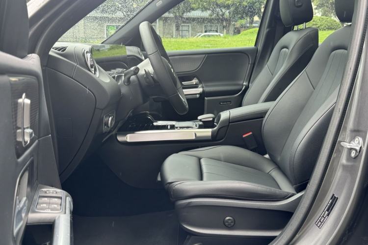 Used Mercedes-Benz GLB 2023 GLB 220 Sport Edition Interior 1