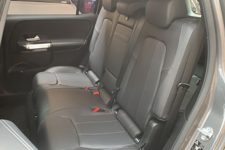 Used Mercedes-Benz GLB 2023 Refresh GLB 200 Fashion Edition Interior 1