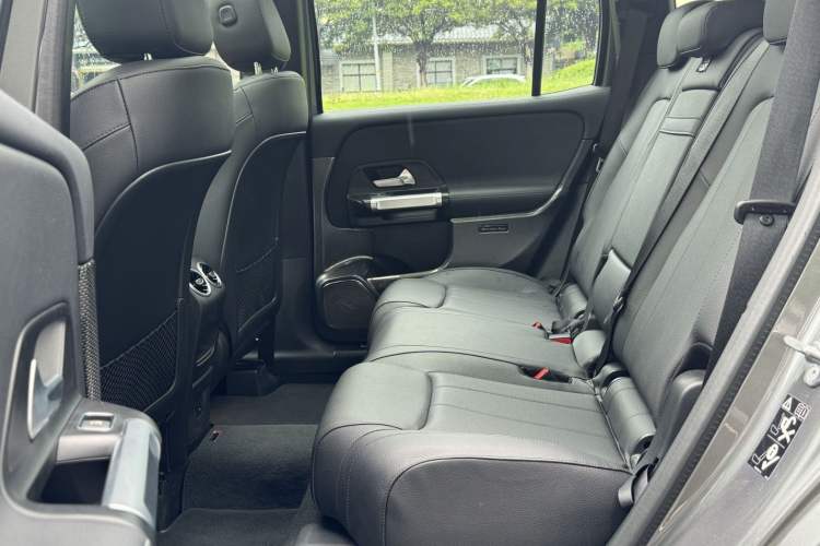 Used Mercedes-Benz GLB 2023 GLB 220 Sport Edition Interior 2