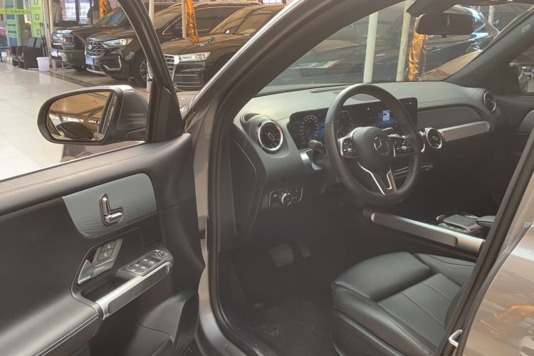 Used Mercedes-Benz GLB 2023 Refresh GLB 200 Fashion Edition Interior 2