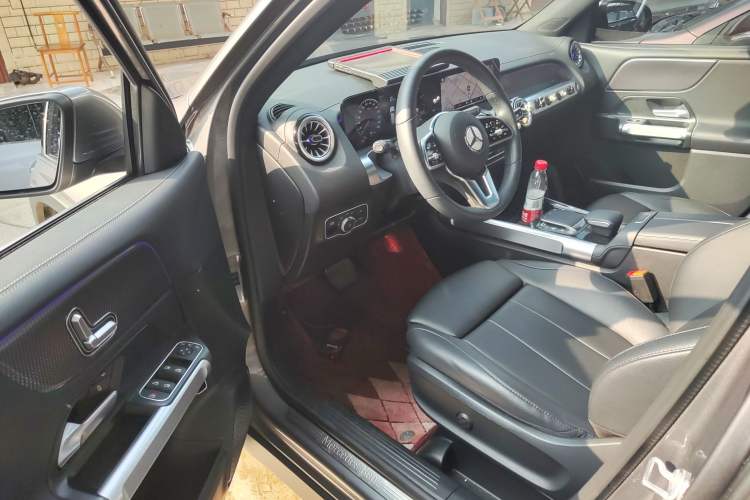 Used Mercedes-Benz GLB 2023 GLB 220 Sport Edition Interior 3