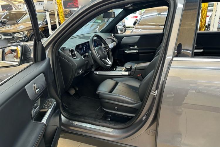 Used Mercedes-Benz GLB 2023 Refresh GLB 200 Fashion Edition Interior 5