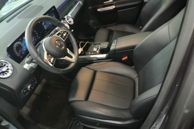 Used Mercedes-Benz GLB 2023 GLB 220 Fashion Model Left Front Seat