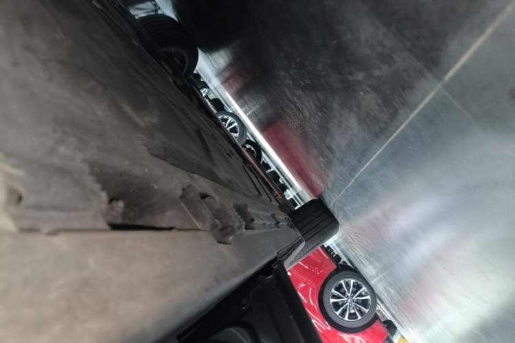 Used Mercedes-Benz GLB 2023 GLB 220 Sport Edition Left Side Sill