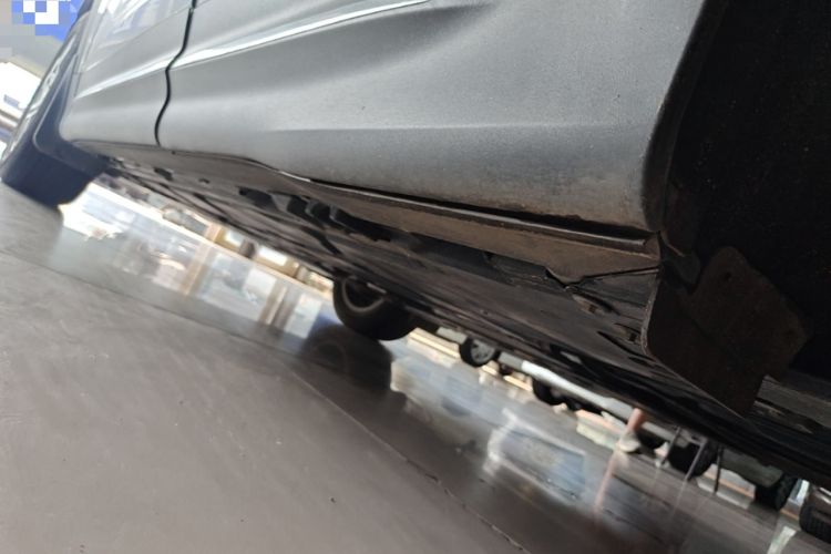 Used Mercedes-Benz GLB 2023 GLB 200 Fashion Model Left Side Sill