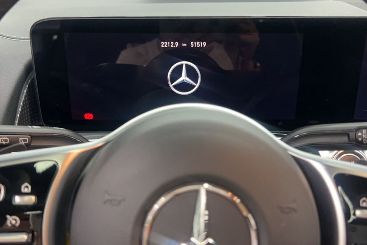 Used Mercedes-Benz GLB 2023 GLB 220 Sport Edition Odometer Close Up