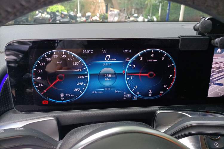 Used Mercedes-Benz GLB 2023 GLB 220 Sport Edition Odometer Close Up