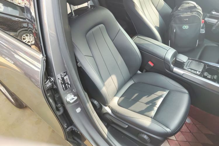 Used Mercedes-Benz GLB 2023 GLB 220 Sport Edition Right Front Seat
