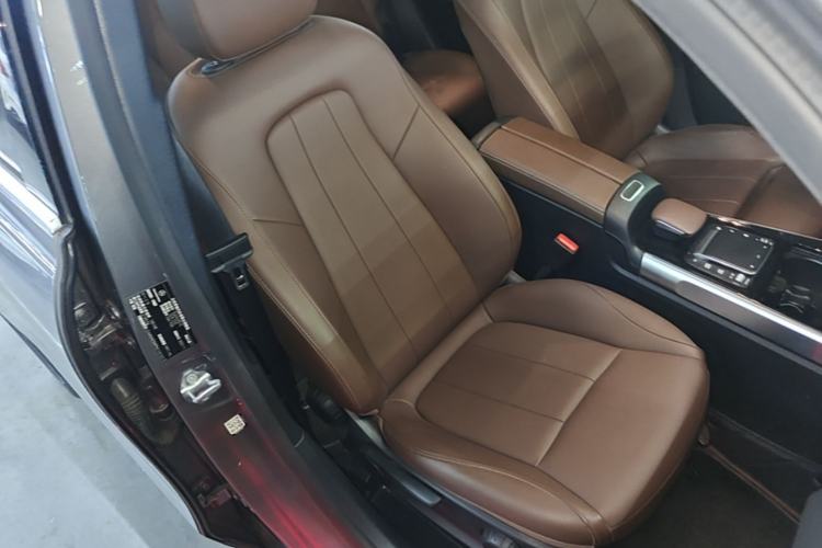 Used Mercedes-Benz GLB 2023 GLB 220 Sport Edition Right Front Seat