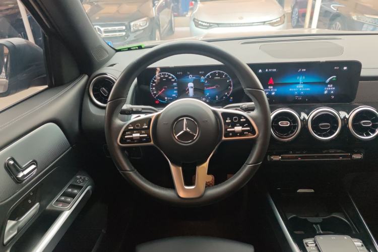 Used Mercedes-Benz GLB 2023 Refresh GLB 200 Fashion Edition Steering Wheel