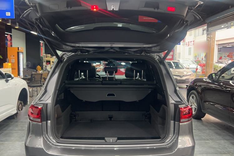 Used Mercedes-Benz GLB 2023 GLB 220 Sport Edition Trunk
