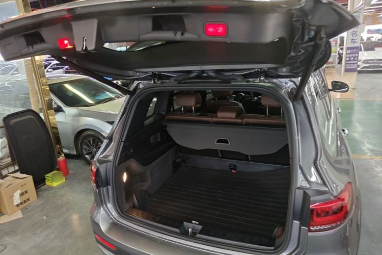 Used Mercedes-Benz GLB 2023 GLB 220 Sport Edition Trunk