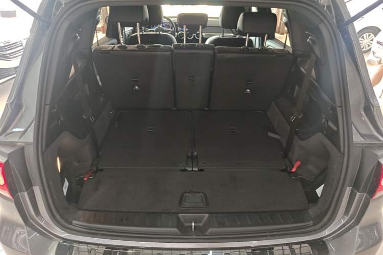 Used Mercedes-Benz GLB 2023 GLB 200 Fashion Model Trunk