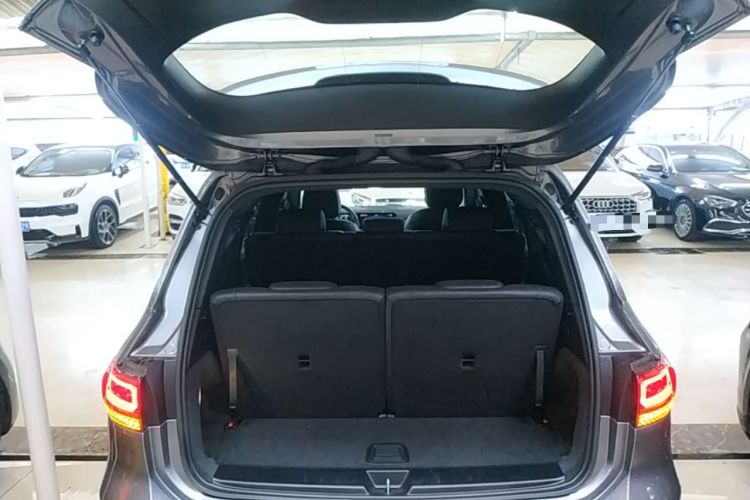Used Mercedes-Benz GLB 2023 Refresh GLB 200 Fashion Edition Trunk