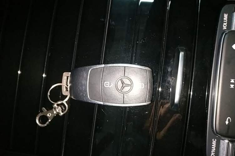 Used Mercedes-Benz GLB 2023 Refresh GLB 200 Fashion Edition Vehicle Key