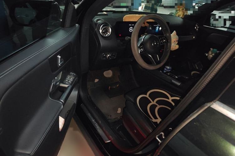 Used Mercedes-Benz GLB 2023 GLB 220 Sport Edition Interior 3