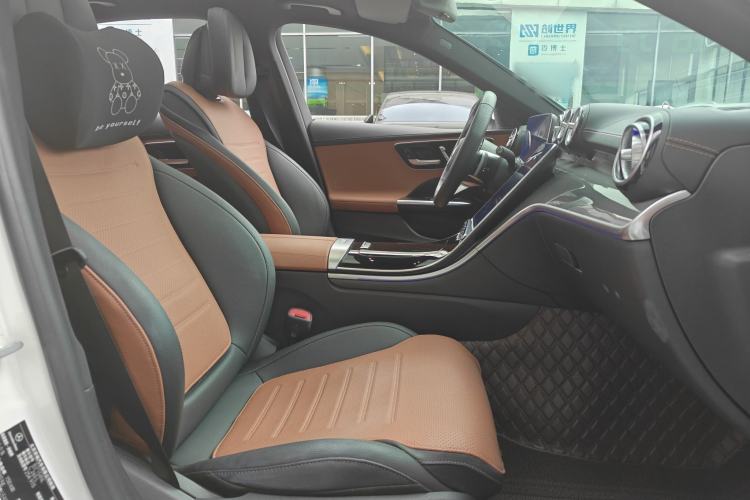 Used Mercedes-Benz GLB 2023 GLB 220 Sport Edition Right Front Seat