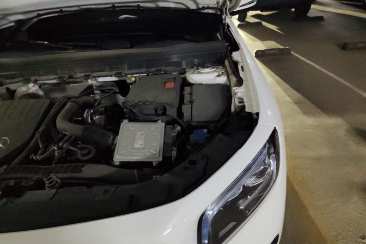 Used Mercedes-Benz GLB 2023 GLB 200 Dynamic Edition Engine Bay Left