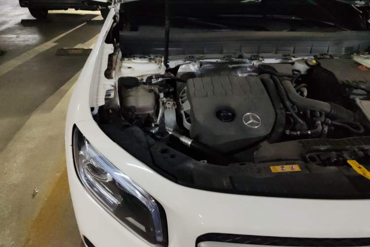 Used Mercedes-Benz GLB 2023 GLB 200 Dynamic Edition Engine Bay Right
