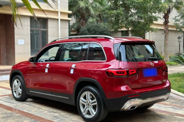 Used Mercedes-Benz GLB 2023 Refresh GLB 200 Fashion Edition Exterior 2