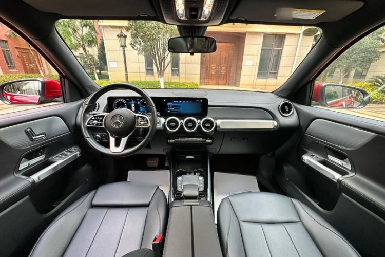 Used Mercedes-Benz GLB 2023 Refresh GLB 200 Fashion Edition Interior 14