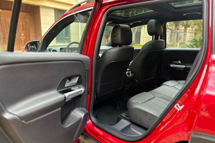 Used Mercedes-Benz GLB 2023 Refresh GLB 200 Fashion Edition Interior 8