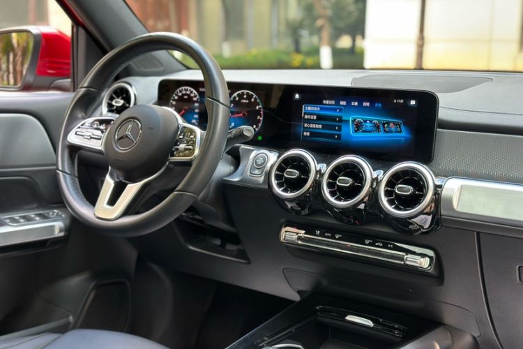 Used Mercedes-Benz GLB 2023 Refresh GLB 200 Fashion Edition Interior 9