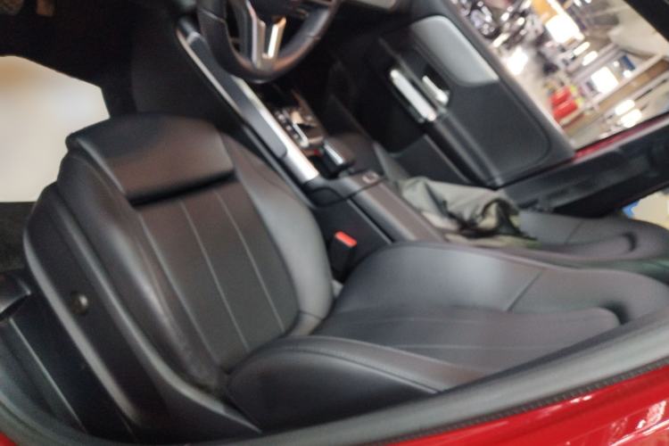 Used Mercedes-Benz GLB 2023 Refresh GLB 200 Fashion Edition Left Front Seat