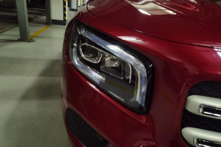 Used Mercedes-Benz GLB 2023 GLB 220 Fashion Model Right Front Headlight
