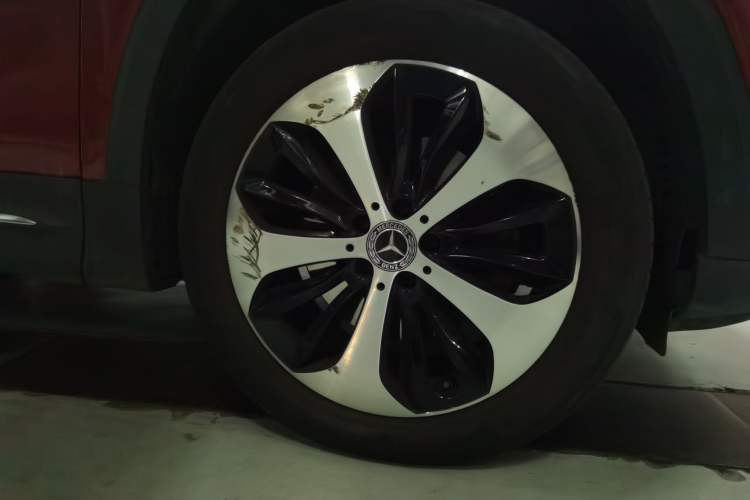 Used Mercedes-Benz GLB 2023 GLB 220 Fashion Model Right Front Wheel Hub