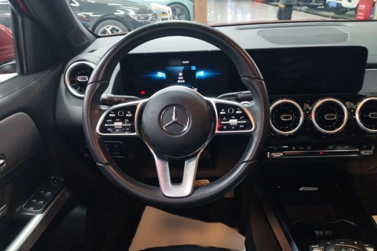 Used Mercedes-Benz GLB 2023 Refresh GLB 200 Fashion Edition Steering Wheel