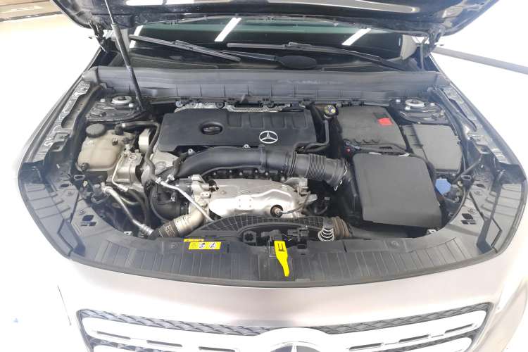 Used Mercedes-Benz GLB 2023 GLB 220 Fashion Model Engine Bay