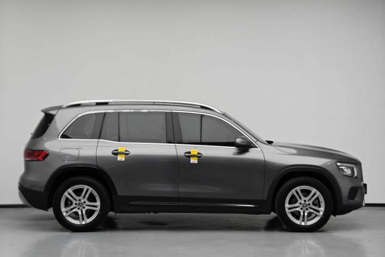 Used Mercedes-Benz GLB 2023 GLB 200 Dynamic Edition Exterior 3