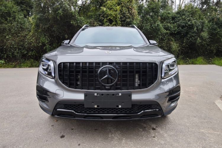 Used Mercedes-Benz GLB 2023 GLB 220 Fashion Model Exterior 4