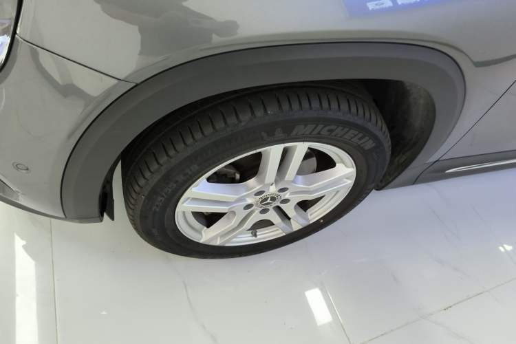 Used Mercedes-Benz GLB 2023 GLB 220 Sport Edition Exterior 7