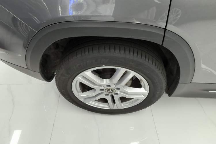 Used Mercedes-Benz GLB 2023 GLB 220 Sport Edition Exterior 8