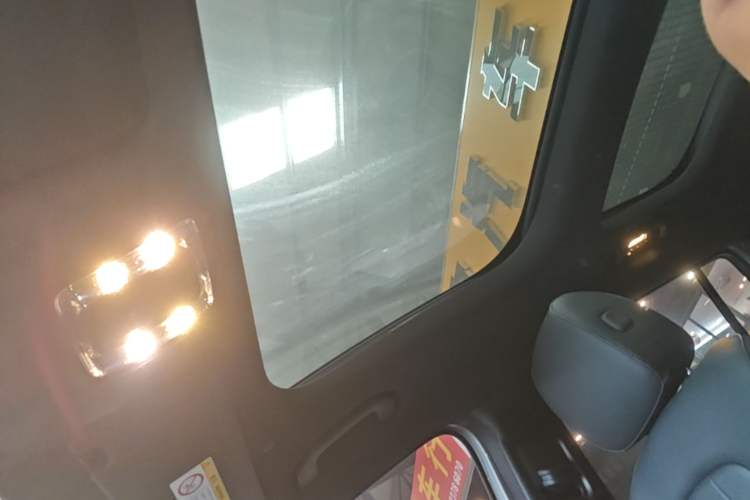 Used Mercedes-Benz GLB 2023 GLB 220 Sport Edition Headliner