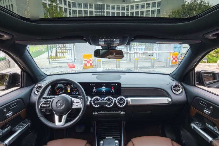 Used Mercedes-Benz GLB 2023 GLB 220 Fashion Model Interior 2