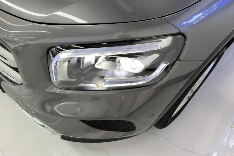 Used Mercedes-Benz GLB 2023 GLB 220 Sport Edition Left Front Headlight