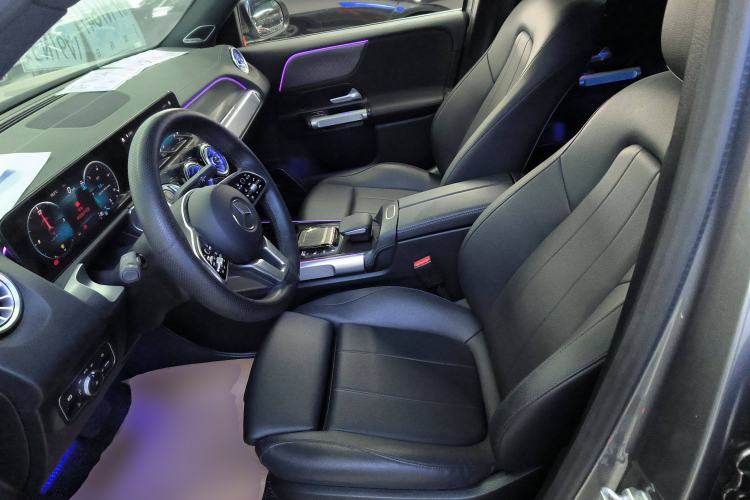 Used Mercedes-Benz GLB 2023 GLB 220 Sport Edition Left Front Seat