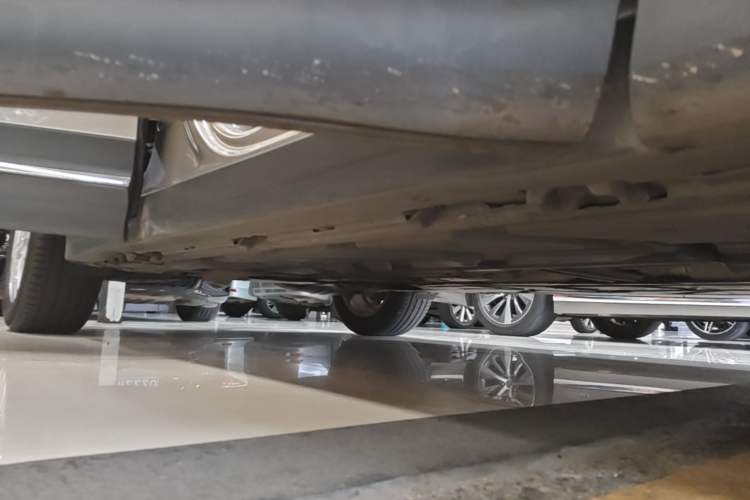 Used Mercedes-Benz GLB 2023 GLB 220 Sport Edition Right Side Sill