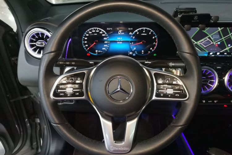 Used Mercedes-Benz GLB 2023 GLB 220 Fashion Model Steering Wheel