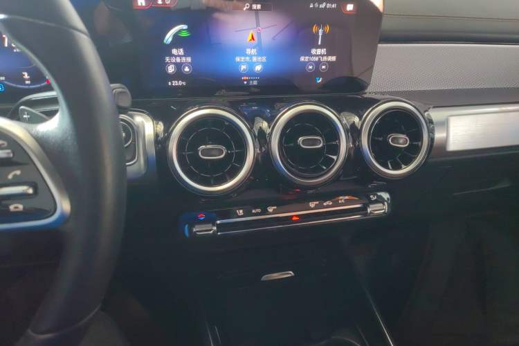 Used Mercedes-Benz GLB 2023 GLB 200 Fashion Model Audio And AC Panel