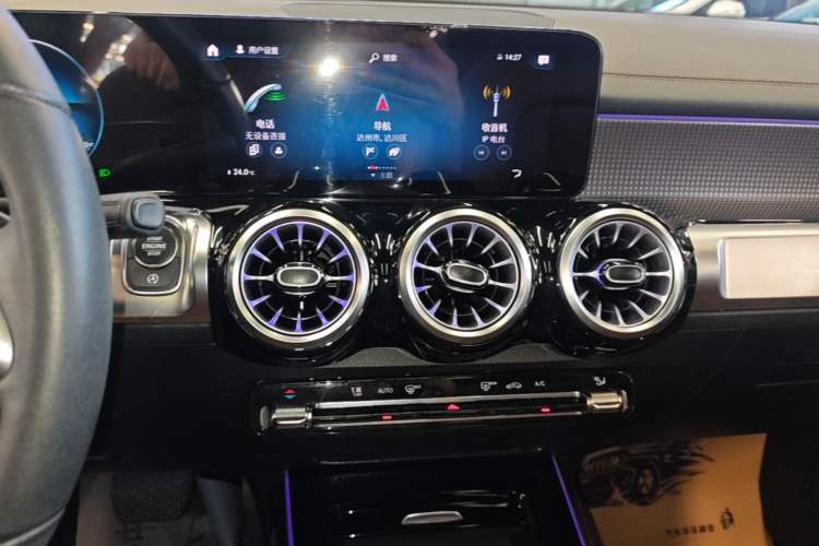 Used Mercedes-Benz GLB 2023 GLB 220 Fashion Model Audio And AC Panel